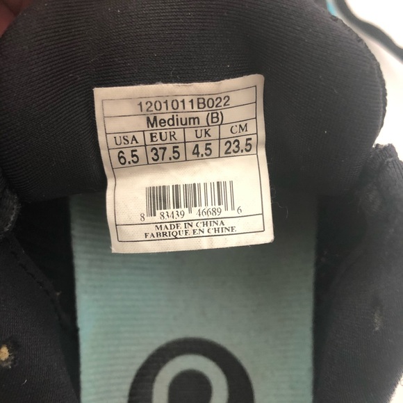 Brooks Pure Flow Athletic Running Sneakers  6.5 - Picture 6 of 7